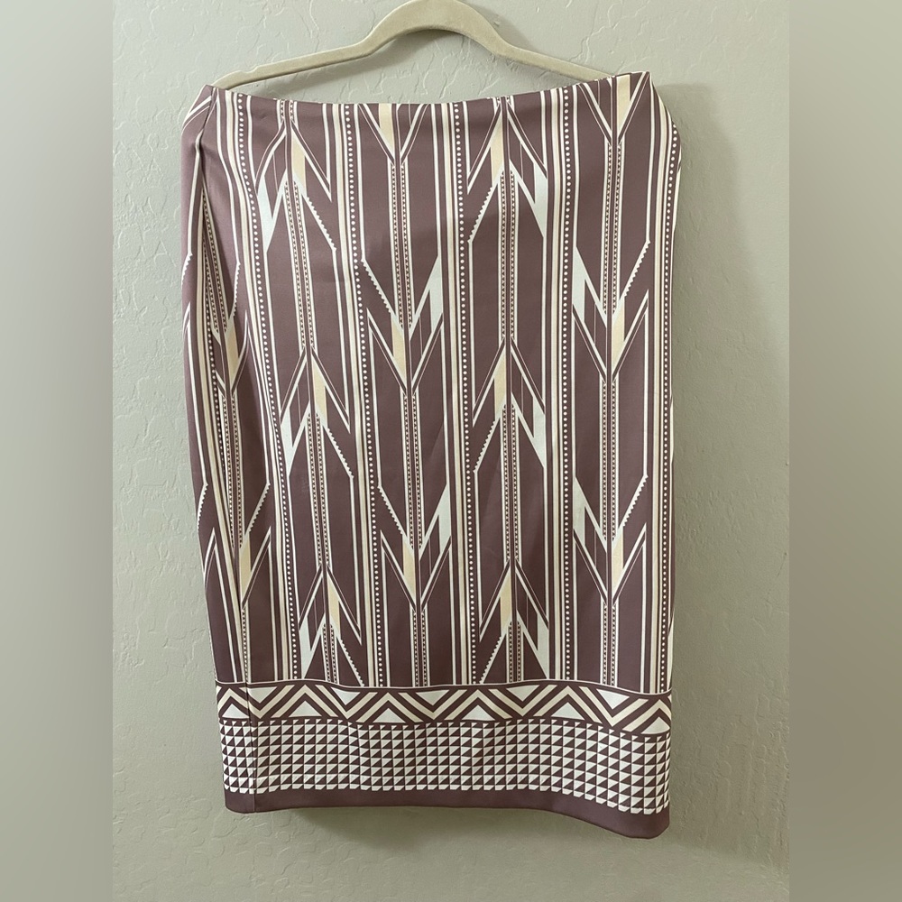 New York & Company Women’s Brown and white designed skirt